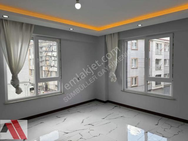 Sümbüller'den Aü Yakını İskanlı Köşe Arakat Z.ısıtma Modern 1+1