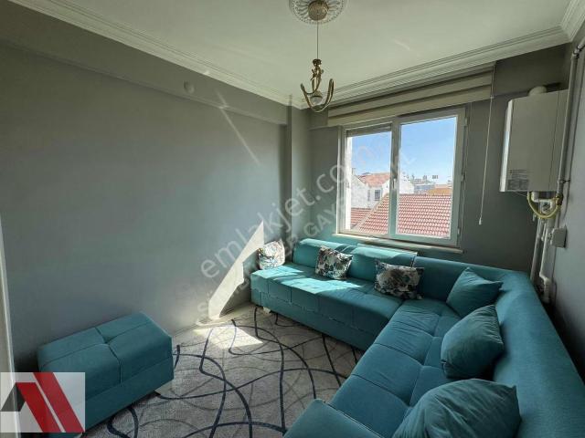 Sümbüller'den Bursa Cd. Yakını İskanlı Eşyalı 1+1 Kiralık Daire