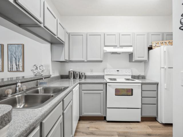 Summerwood on Towne Line Apartments 2 Bedroom Apartment for Rent at 2520 Summer Dr, Indianapolis, IN 46268 Augusta New Augusta
