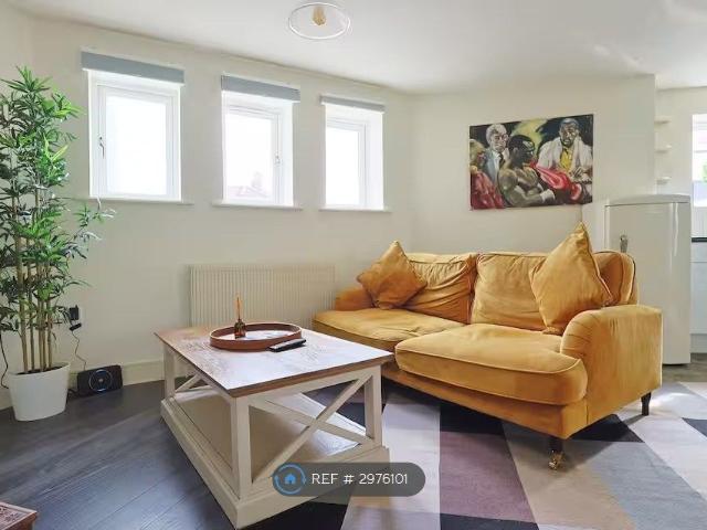 Summerwood, Bristol BS3, 1 bed flat to rent, £1,500 pcm | PrimeLocation