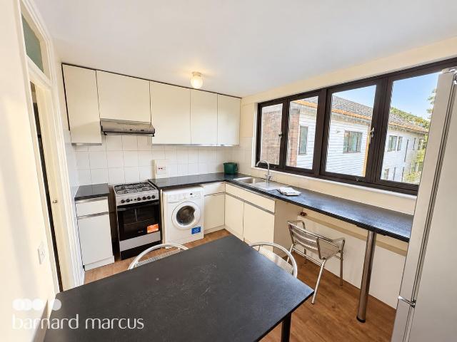Summerwood Road, Isleworth TW7, 3 bed flat to rent, £1,750 pcm | PrimeLocation