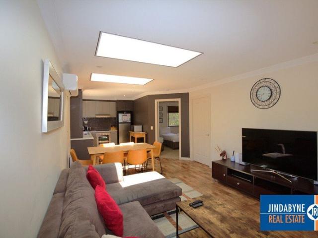 Summer Lease $350 per week