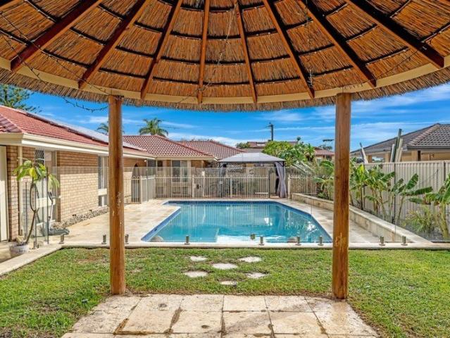 Summer Living in Silver Sands