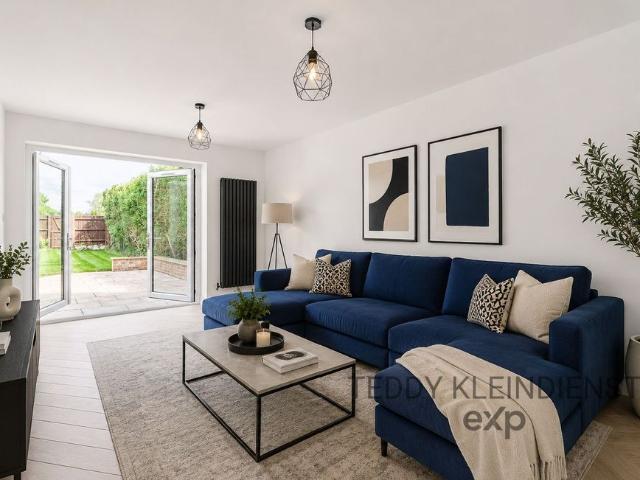 Summer Road, Thames Ditton, KT7 0QP