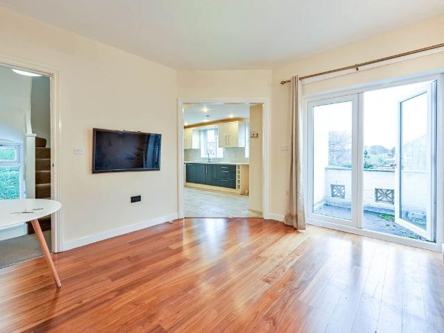 Summer Road, Thames Ditton KT7, 3 bed maisonette to rent, £2,200 pcm | PrimeLocation