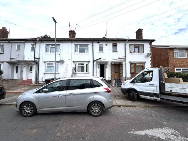 Summerfield Road, Luton LU1, 3 bed terraced house to rent, £1,850 pcm | PrimeLocation