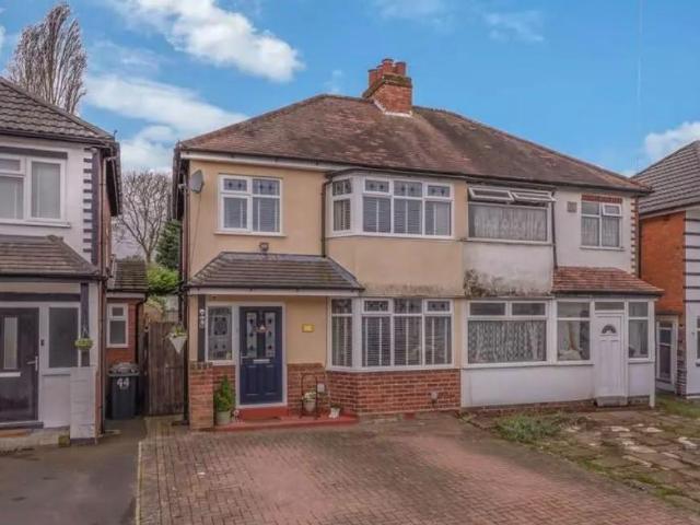 Summerfield Road, Solihull B92 3 bed semi detached house to rent £1,495 pcm £345 pw