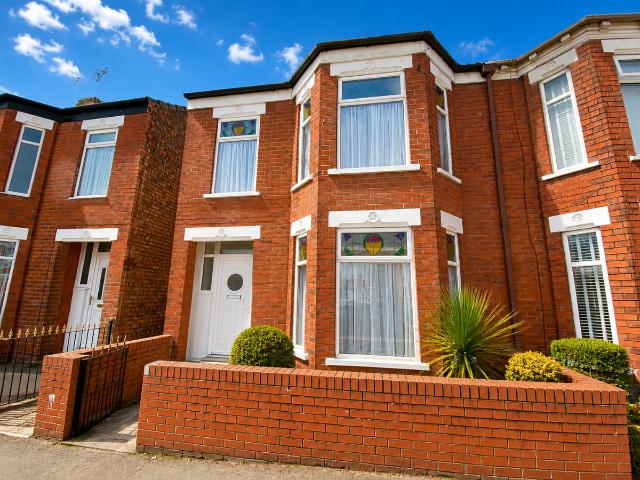 Summergangs Road, Hull HU8, 3 bed terraced house to rent, £890 pcm | PrimeLocation