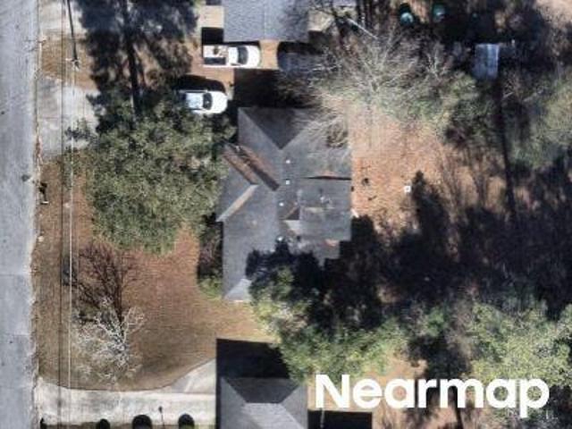 Summerhill Dr