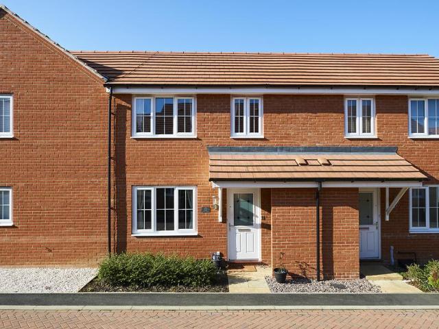 Summerhill Place, Market Harborough LE16 2 bed terraced house to rent £950 pcm £219 pw