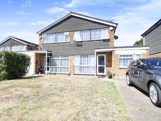 Summerhouse Lane, Harmondsworth, West Drayton UB7, 3 bed semi detached house to rent, £2,000 pcm | PrimeLocation