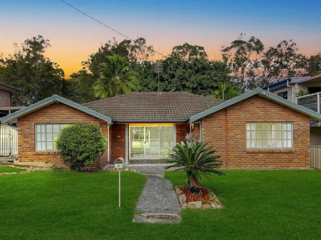 Summerland Point, 8 Indra Avenue