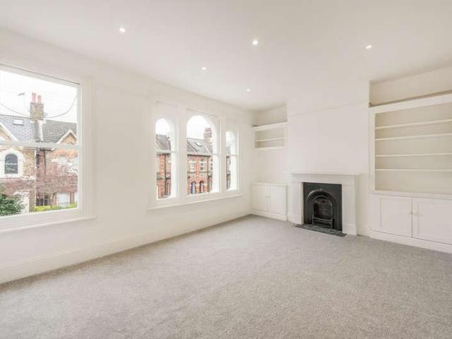 Summerley Street, Earlsfield, SW18