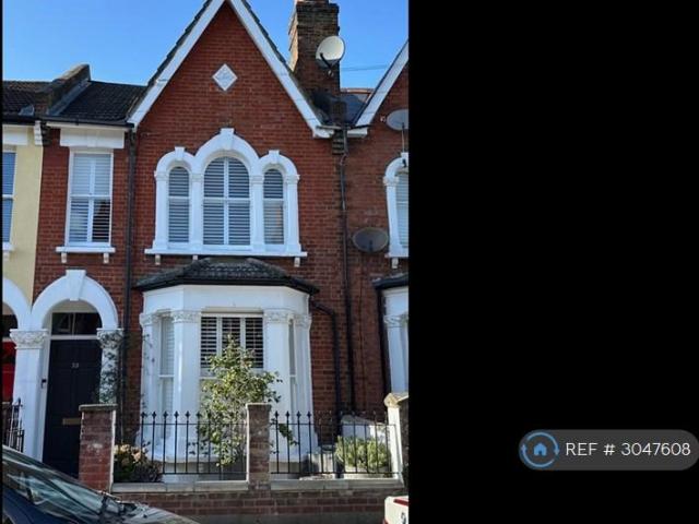 Summerley Street, London, SW18 2 bed maisonette to rent £2,600 pcm £600 pw