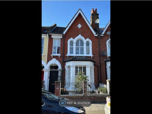 Summerley Street, London SW18, 2 bed maisonette to rent, £2,600 pcm | PrimeLocation