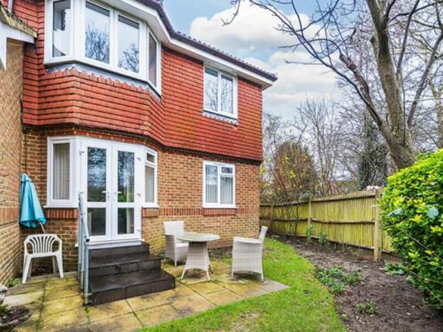 Summers Road, Allingham Court, Godalming, 1 Bedroom Apartment