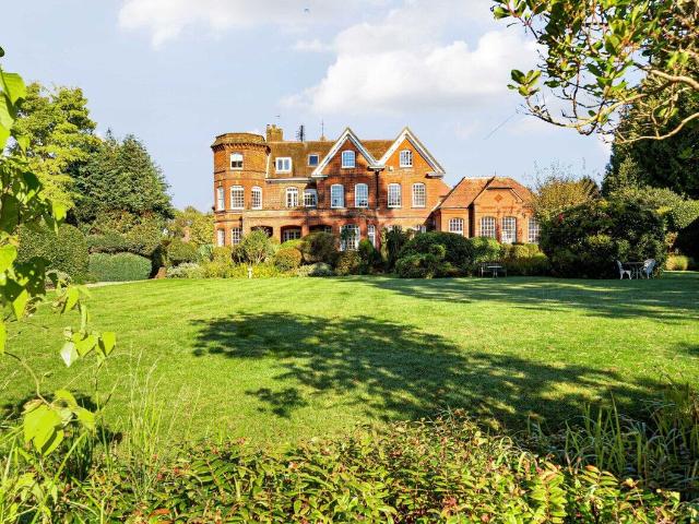 Summersbury Hall, Summersbury Drive, Shalford GU4, 2 bed flat to rent, £1,900 pcm | PrimeLocation