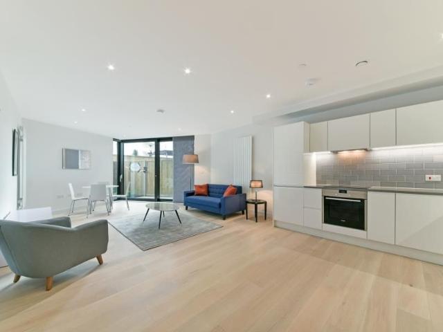 Summerston House, Royal Wharf, London E16, 1 bed flat to rent, £1,950 pcm | PrimeLocation