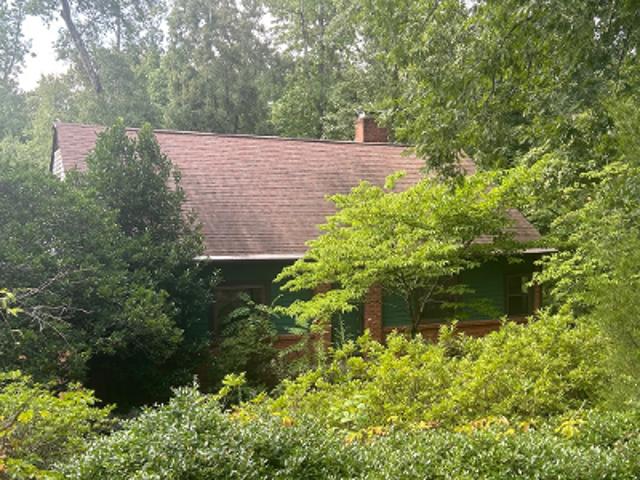 Summit Ct SE