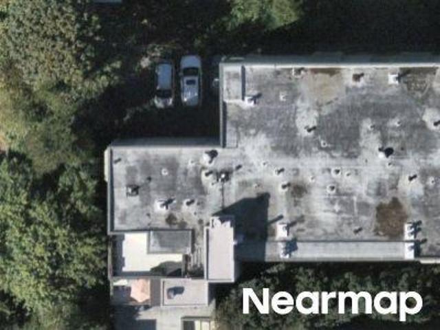 Summit Ave E # N108