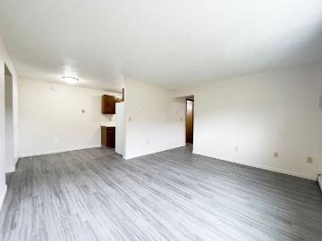 Summit Park 2 Bedroom Apartment for Rent at 605 505, 525, 605 & 705 Park Street, Minot, ND 58701