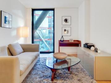 Sumner Street London SE1 Studio to rent £2,578 pcm £595 pw