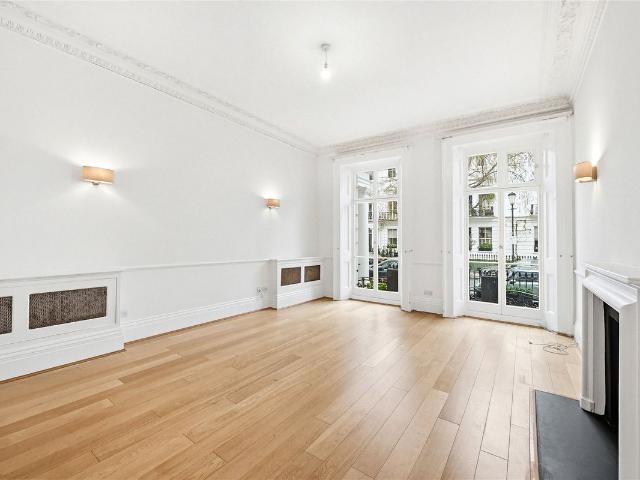 Sumner Place, South Kensington, London SW7, 3 bed flat to rent, £7,583 pcm | PrimeLocation