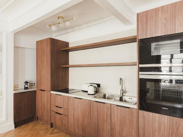 Sumptuous Appartement 6P 7016, Paris Amsterdam Apartments for Rent