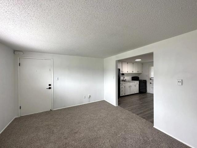 Suntree 1 Bedroom Apartment for Rent at 3040 Suntree Plz, Kansas City, KS 66103 Rosedale