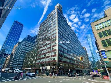 Sun Blasted Studio + Home Office in a Postwar Doorman Building | TriBeCa