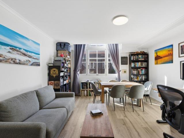 Sun Drenched Contemporary Loft Apartment