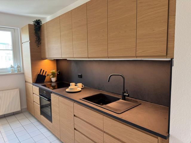 Sun drenched amazing studio in historic building, Berlin, Berlin Amsterdam Apartments for Rent