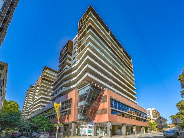 Sun Drenched Apartment with Huge Wrap Around Terrace Total size 191sqm