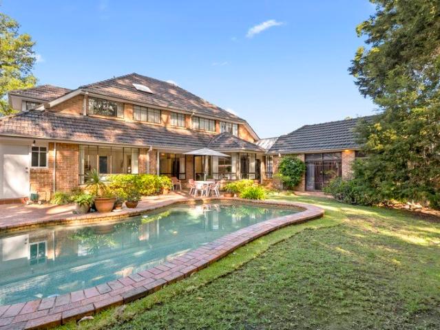Sun Drenched Family Sanctuary of Space, Flexibility and Prestige