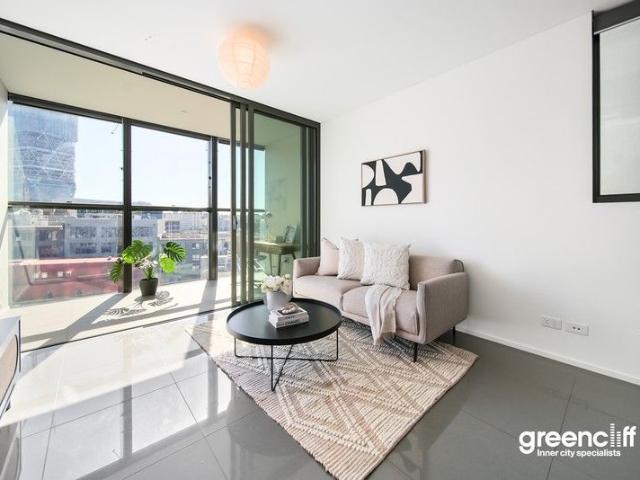 Sunlit North East One Bedroom Optional Parking to Purchase