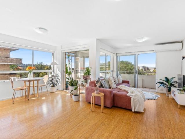 Sun Drenched Oversized 129.6sqm North East Corner Apartment