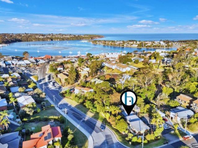 Sun Drenched Living Meets Village Convenience