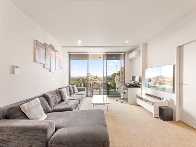 Sun Drenched Living with Panoramic Views