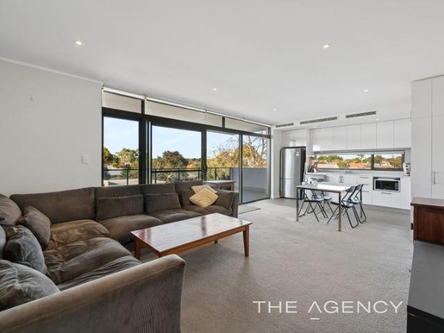 Sun Drenched, North Facing Living in the Heart of East Victoria Park