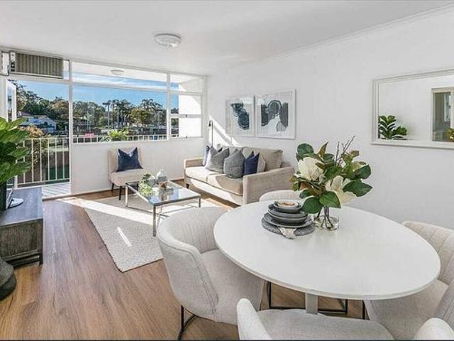 Sun drenched North Facing 2 Bedroom Apartment