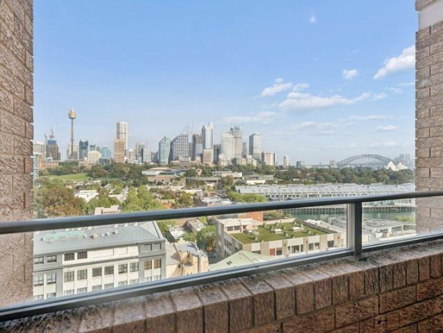 SUN FILLED APARTMENT WITH ICONIC VIEWS IN THE HIGHLY SOUGHT AFTER 'HORDEN PLACE'