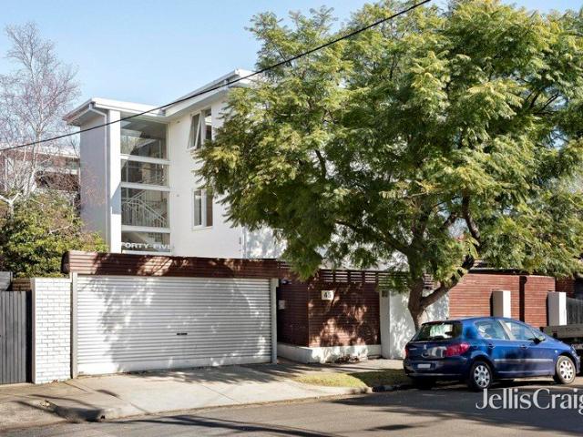 Sun filled Charm within a Walk of Amenities