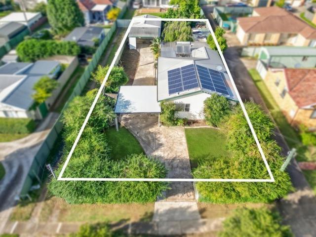 Sun Filled Family Home in Prime Schofields Location With Endless Development Opportunity S.T.C.A