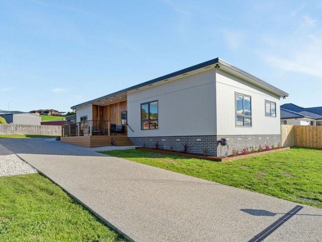 Sun Filled Living, Premium Finishes & Exceptional Storage