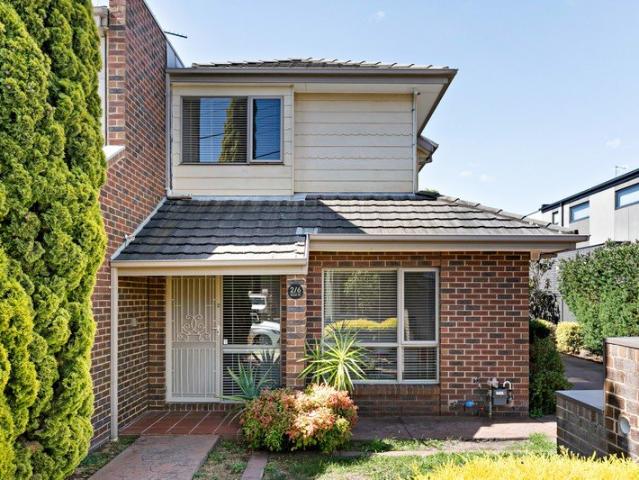 Sun Filled Space, Flexibility & Exclusive Street Frontage