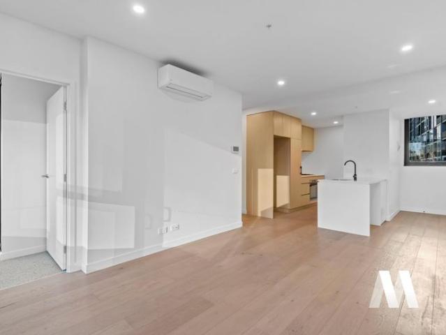 Sun Kissed Serenity: Your Light Filled Dream Home Awaits!
