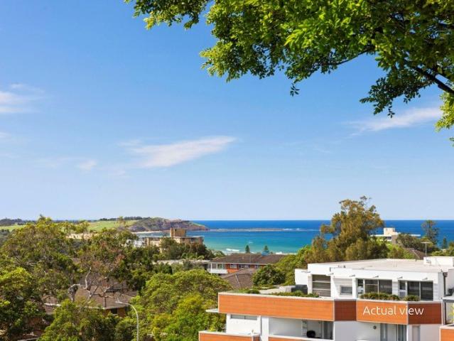Sun lit interiors with stunning ocean and headland views