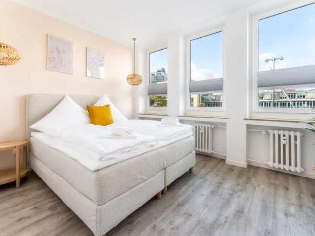 Sun & Moon Suite Apartment