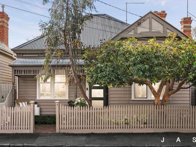 Sun Soaked Edwardian in the Quiet of a Cul de Sac