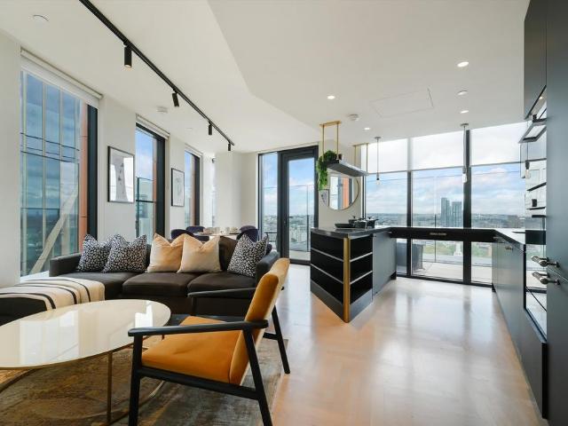 Sun Street, London EC2A 2 bed flat to rent £5,850 pcm £1,350 pw